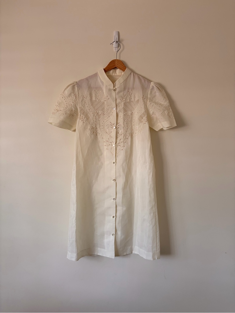 Vintage Cream Button-Front Embroidered Short Puff Sleeve Dress
